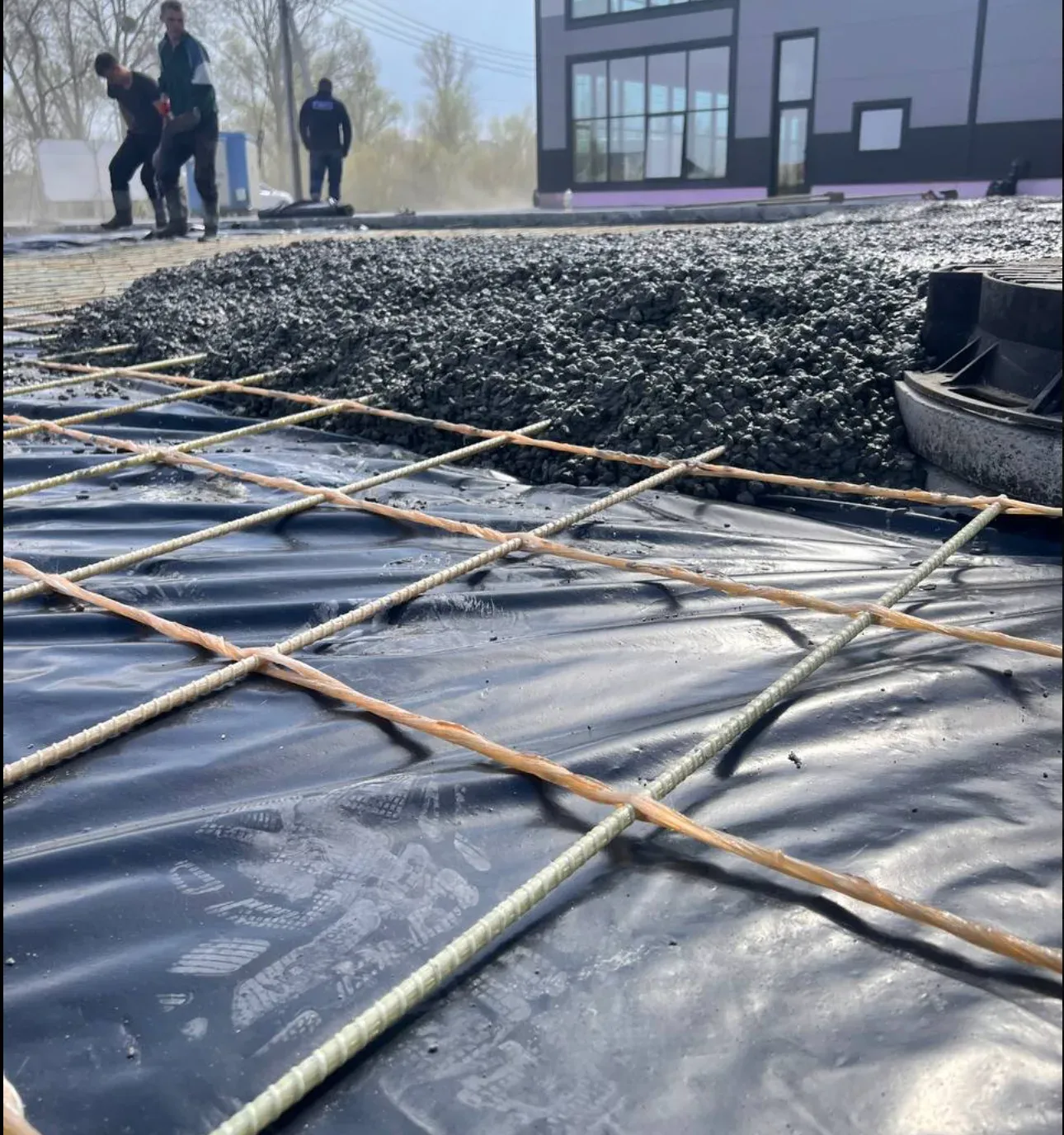 Заливка бетону по сітці REBAR-MESH